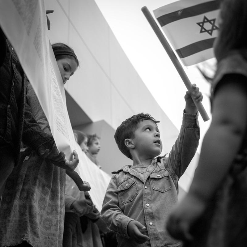 org img 1453414080 L-Simchat Torah By Dotan Saguy-3-copy3